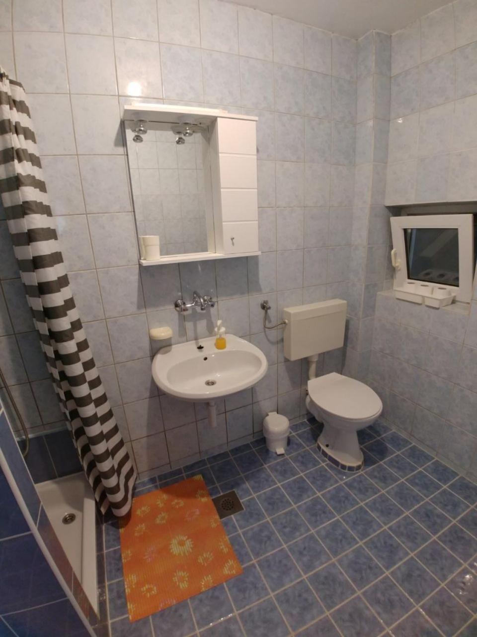 Apartment Svetka サリ エクステリア 写真