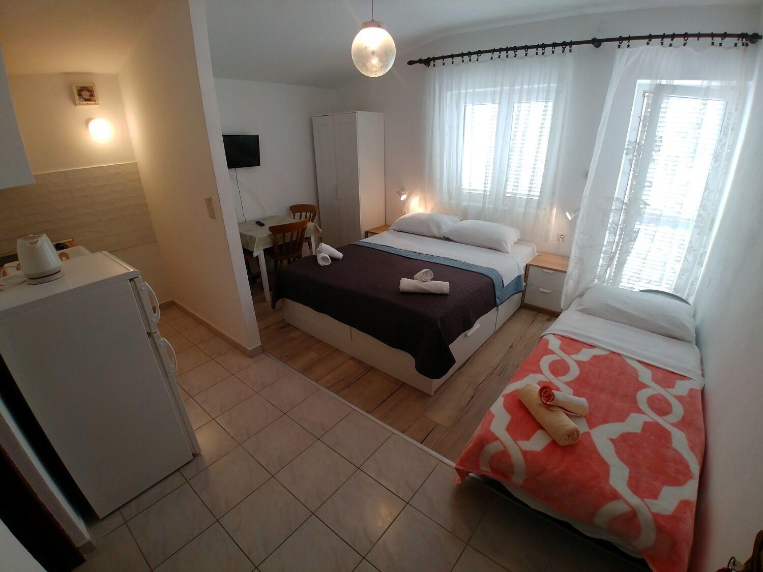 Apartment Svetka サリ エクステリア 写真