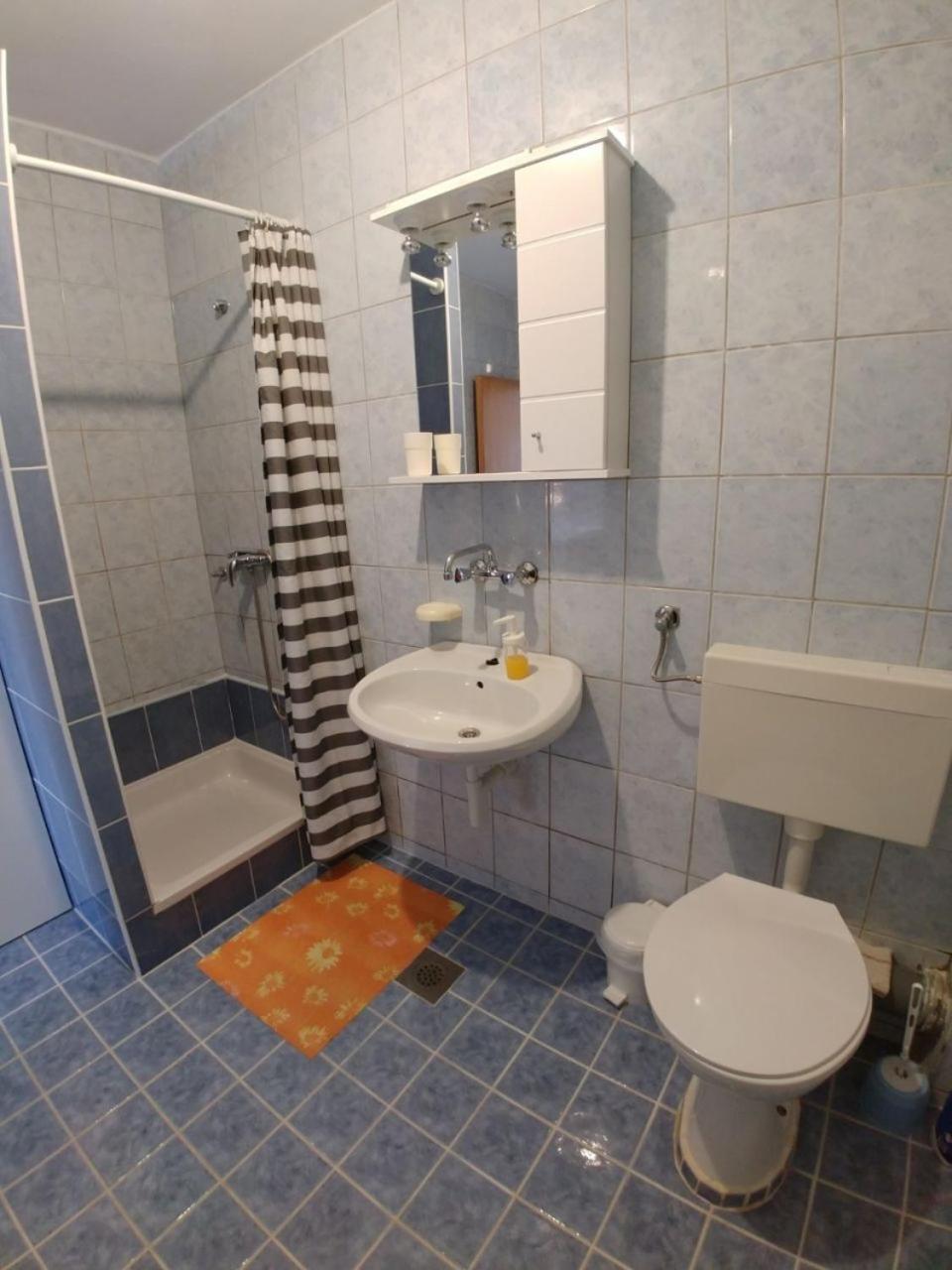 Apartment Svetka サリ エクステリア 写真
