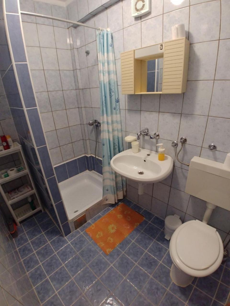 Apartment Svetka サリ エクステリア 写真